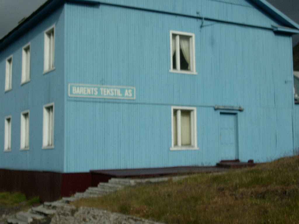 Barentsburg_textielfabriek1.jpg